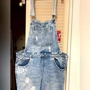 OVERALL JEANS DISTRESSED LOOK W PLENTY OF POCKETS 16” w 25”L BUTTON SIDE CLOSURE